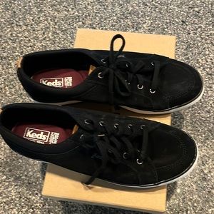 Keds women’s shoes. Black. Size 9.